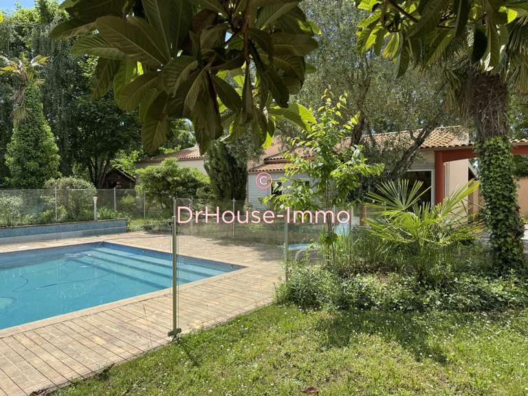 Villa La Rochelle - 6 bedrooms - 326m²