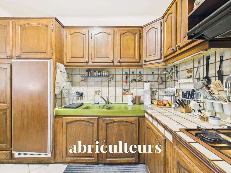 Maison La Roque-d'Anthéron - 5 chambres - 232m²