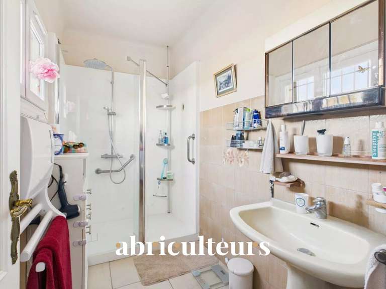 Maison La Roque-d'Anthéron - 5 chambres - 232m²