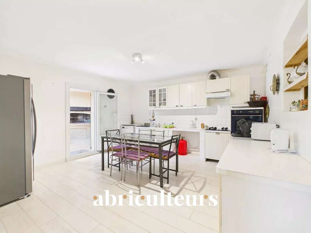 Maison La Roque-d'Anthéron