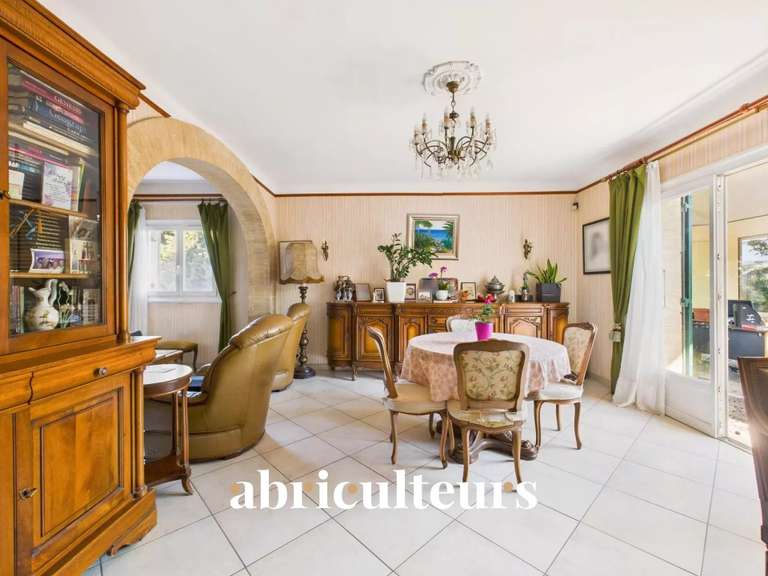 Maison La Roque-d'Anthéron - 5 chambres - 232m²
