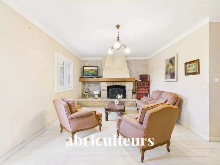 Maison La Roque-d'Anthéron - 5 chambres - 232m²