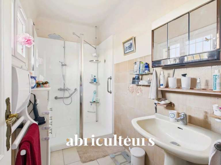 Maison La Roque-d'Anthéron - 5 chambres - 232m²