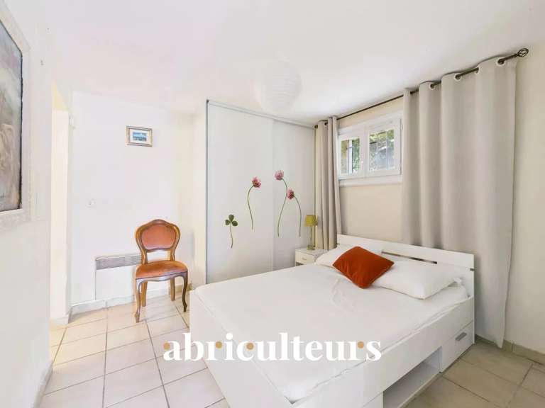 Maison La Roque-d'Anthéron - 5 chambres - 232m²