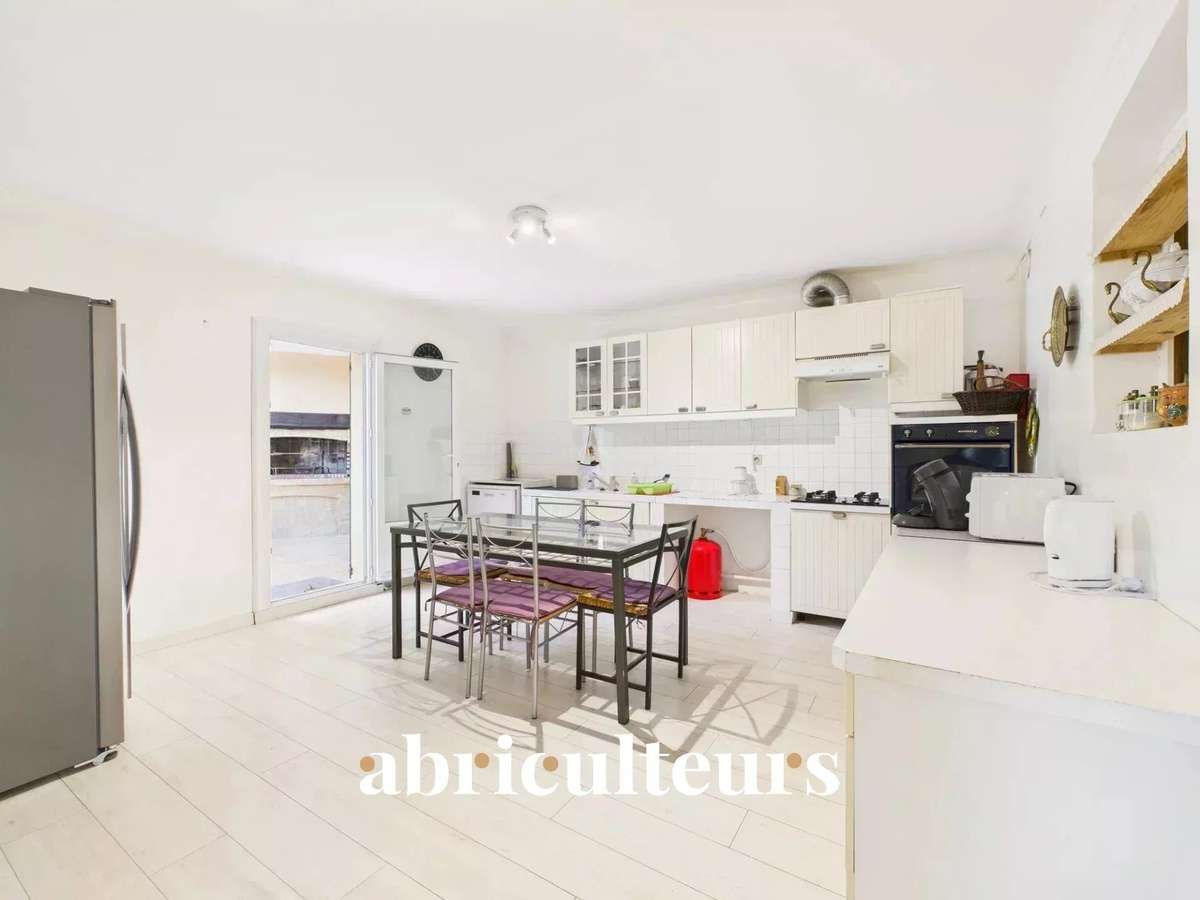 Maison La Roque-d'Anthéron