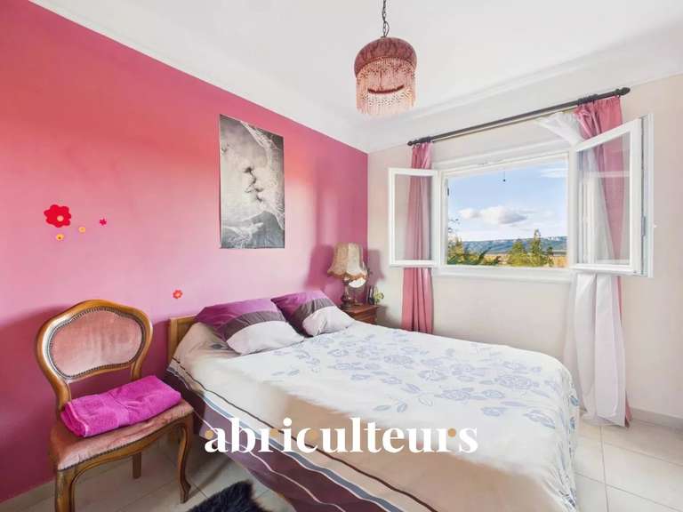 Maison La Roque-d'Anthéron - 5 chambres - 232m²