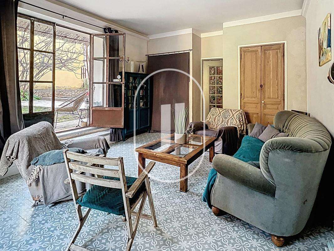 House La Roque-d'Anthéron