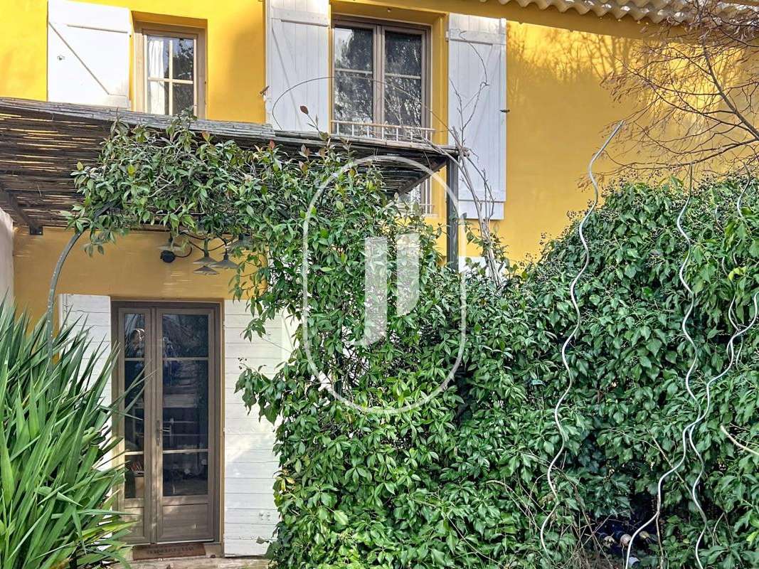 Maison La Roque-d'Anthéron