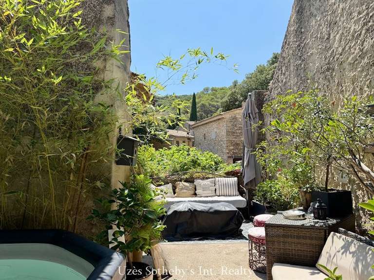 Maison La Roque-sur-Cèze - 3 chambres - 240m²