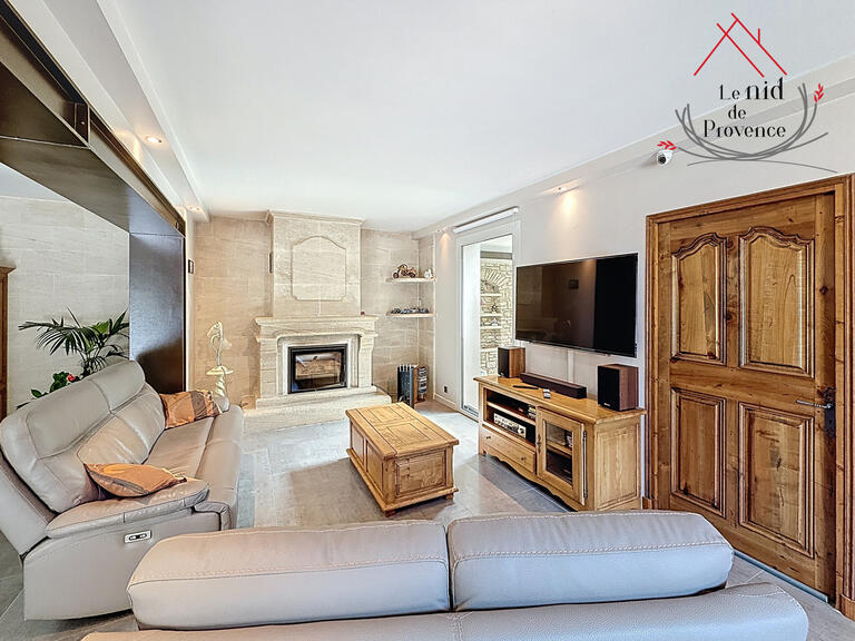 Maison La Roque-sur-Pernes - 5 chambres - 219m²