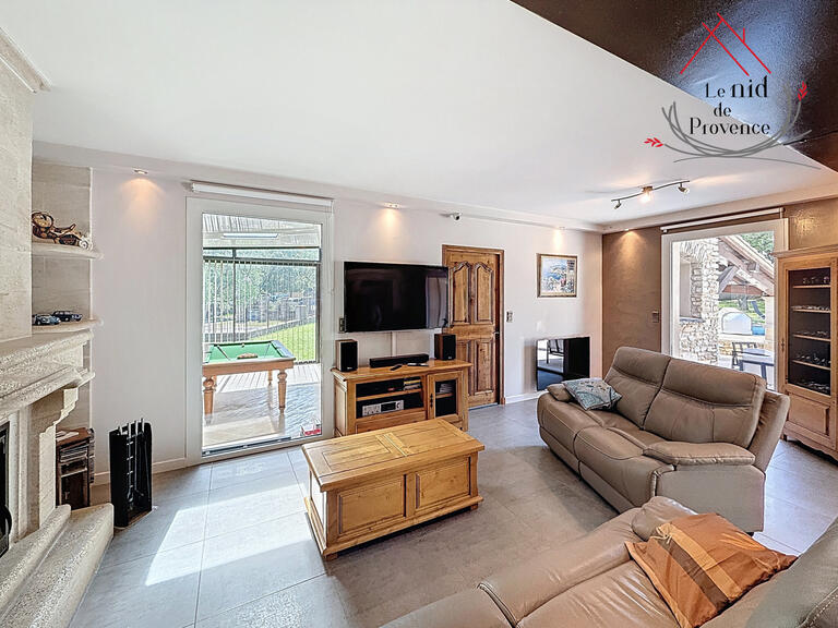Maison La Roque-sur-Pernes - 5 chambres - 219m²