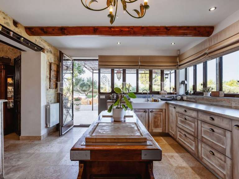 Maison La Roque-sur-Pernes - 3 chambres - 150m²