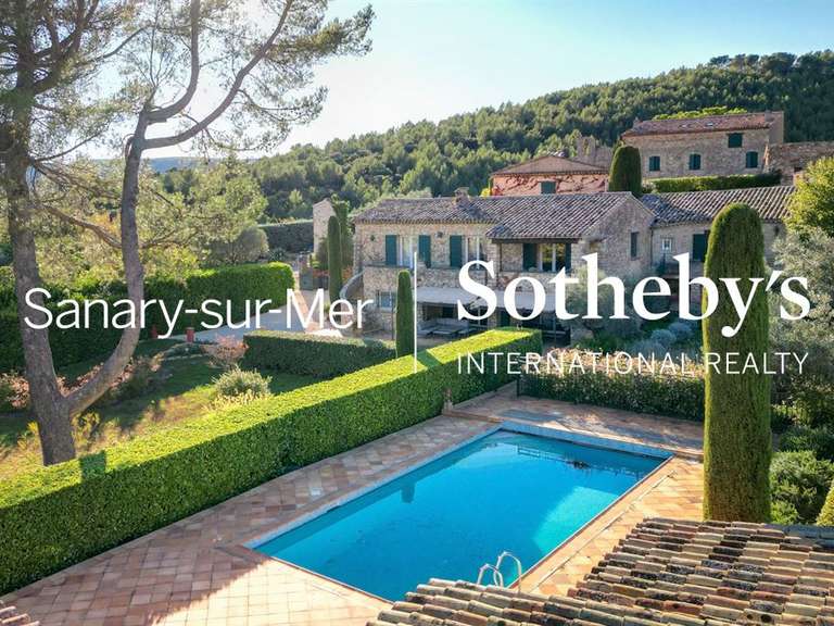 Maison La Roquebrussanne - 6 chambres - 250m²