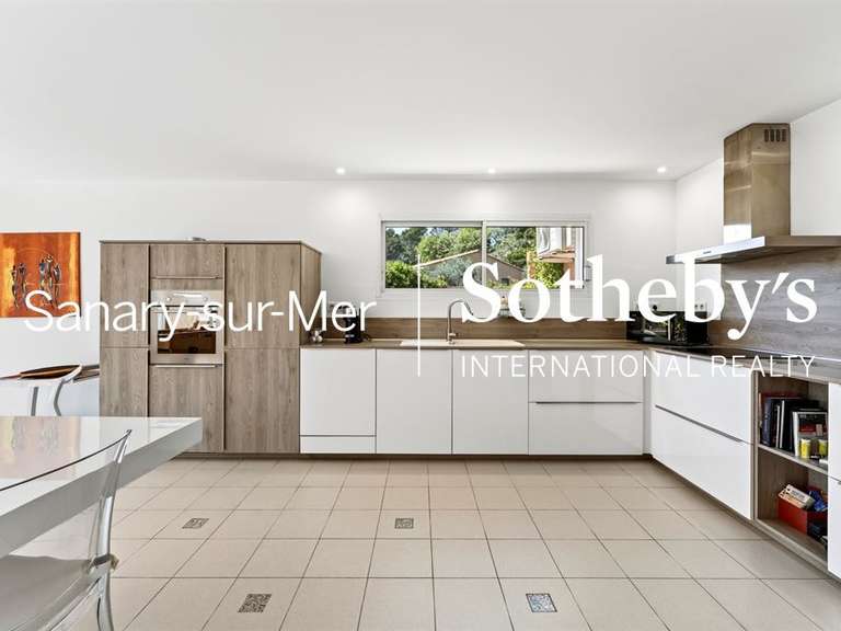 House La Roquebrussanne - 5 bedrooms - 364m²