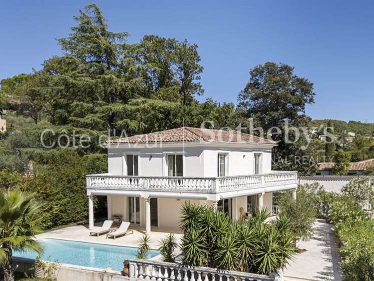 Maison La Roquette-sur-Siagne - 5 chambres - 203m²