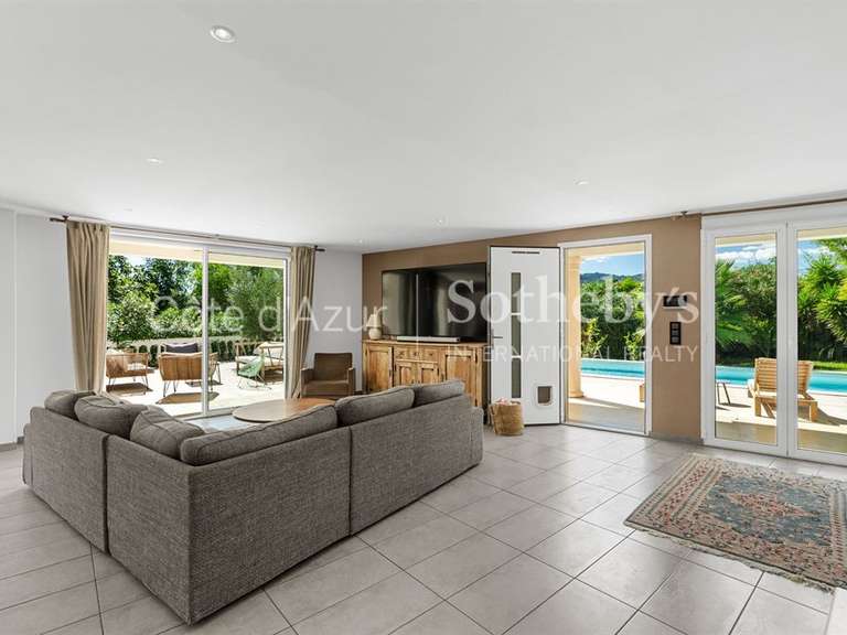 Maison La Roquette-sur-Siagne - 5 chambres - 203m²