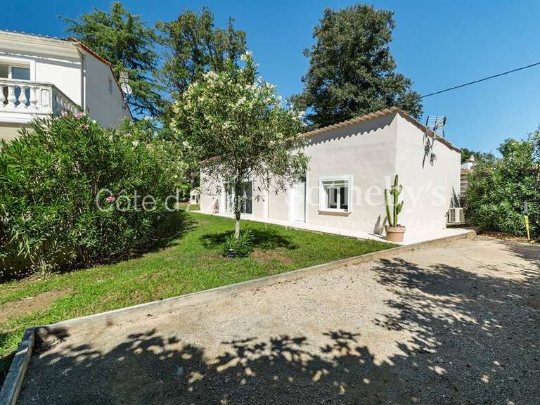 Maison La Roquette-sur-Siagne - 5 chambres - 203m²