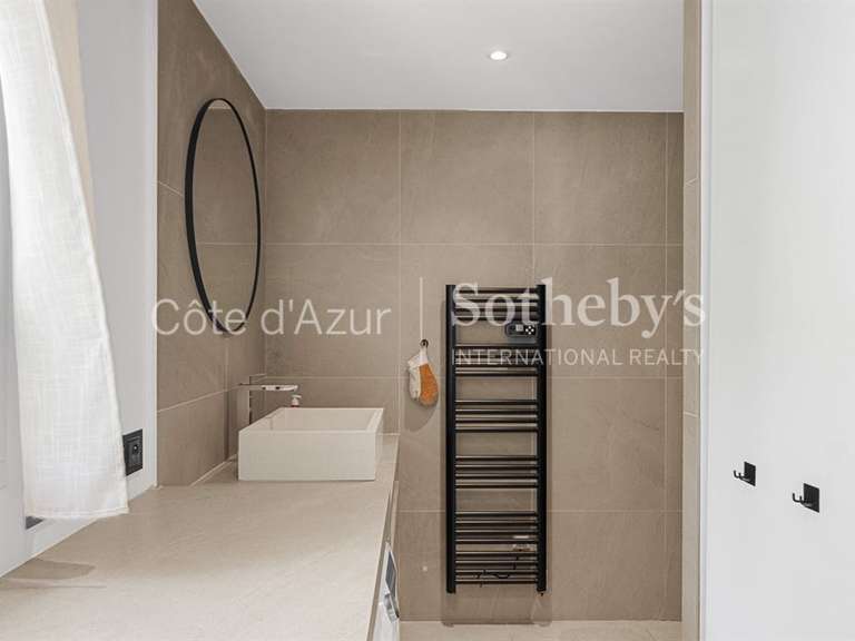 Maison La Roquette-sur-Siagne - 5 chambres - 203m²