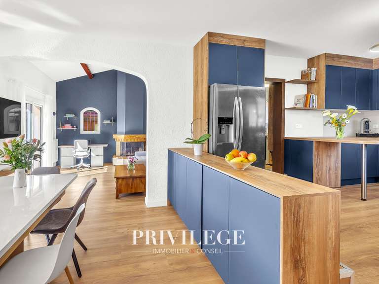 Maison La Roquette-sur-Siagne - 6 chambres - 223m²