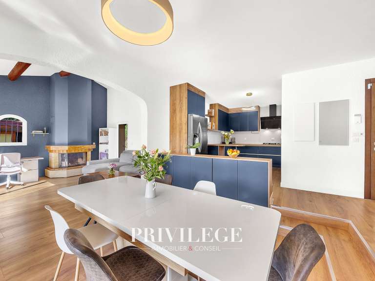 Maison La Roquette-sur-Siagne - 6 chambres - 223m²