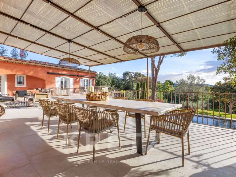 Maison La Roquette-sur-Siagne - 5 chambres - 328m²