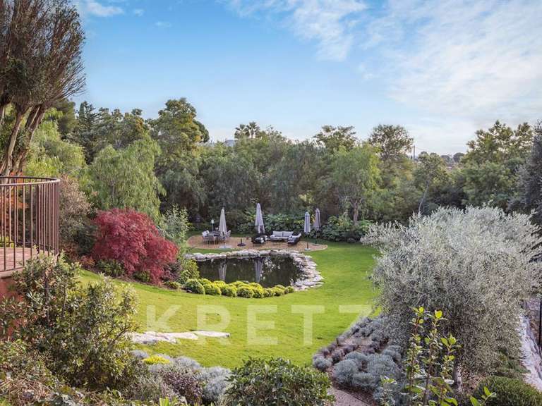 Maison La Roquette-sur-Siagne - 5 chambres - 328m²