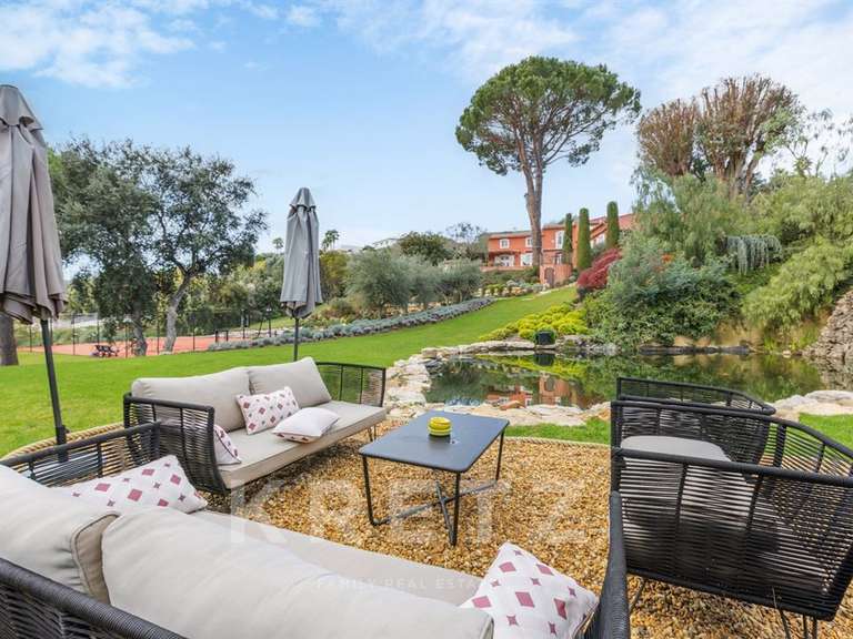 Maison La Roquette-sur-Siagne - 5 chambres - 328m²