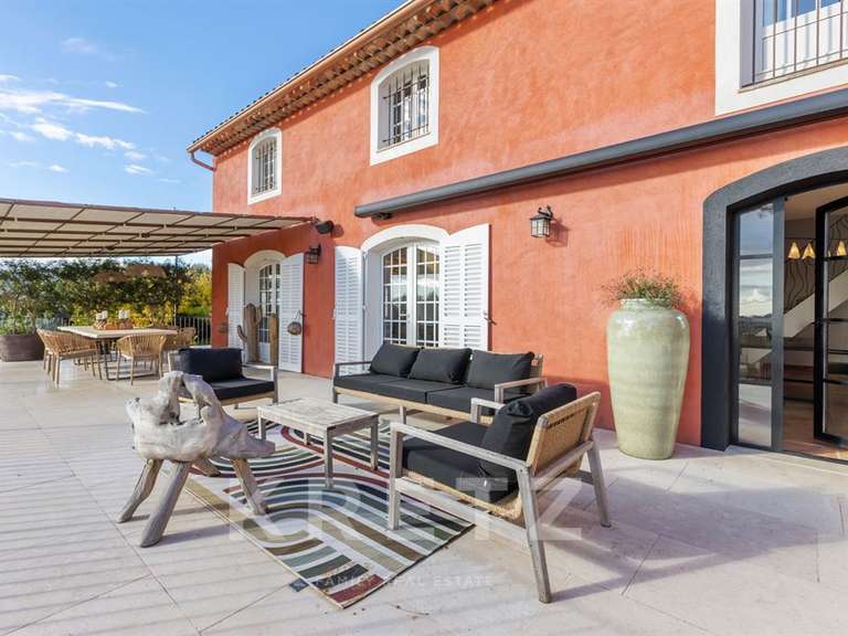 Maison La Roquette-sur-Siagne - 5 chambres - 328m²