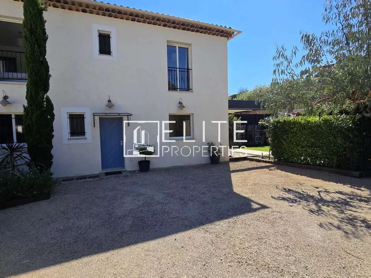 Maison La Roquette-sur-Siagne