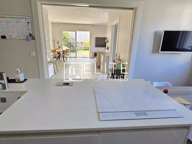 Maison La Roquette-sur-Siagne - 3 chambres - 95m²