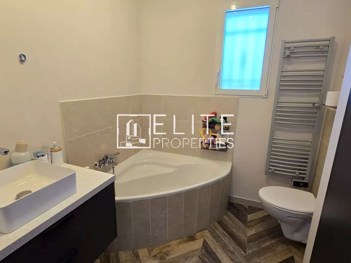 Maison La Roquette-sur-Siagne