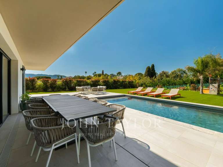 Maison La Roquette-sur-Siagne - 4 chambres - 175m²