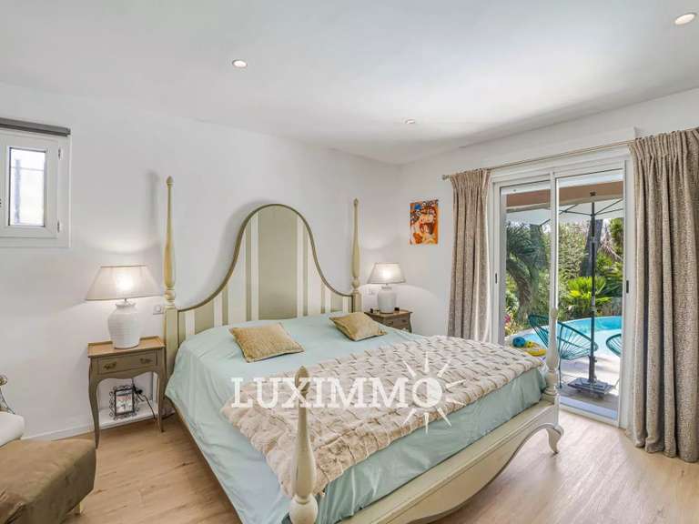 Maison La Roquette-sur-Siagne - 5 chambres - 330m²