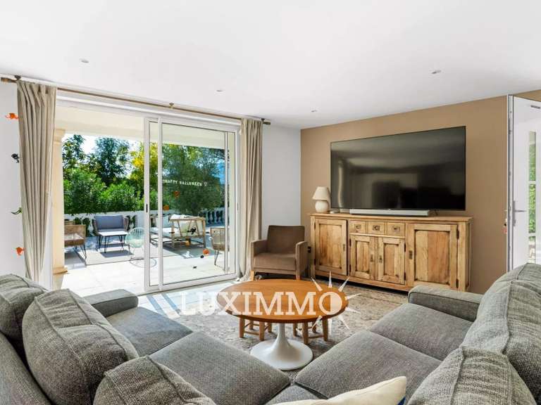 Villa La Roquette-sur-Siagne - 5 chambres - 203m²