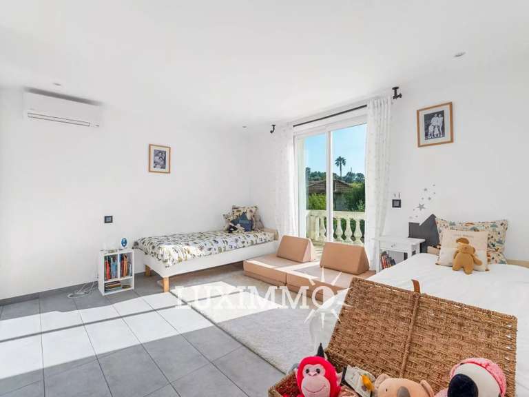 Villa La Roquette-sur-Siagne - 5 chambres - 203m²