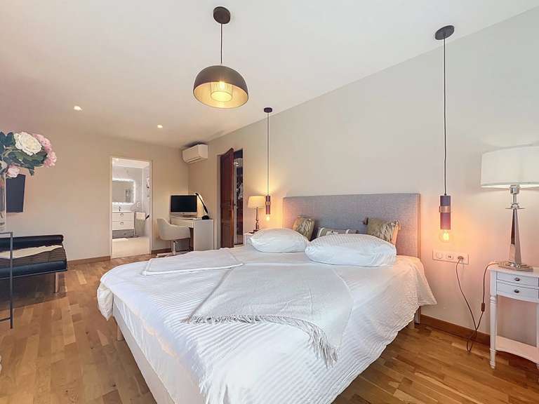 Villa La Roquette-sur-Siagne - 3 chambres - 231m²