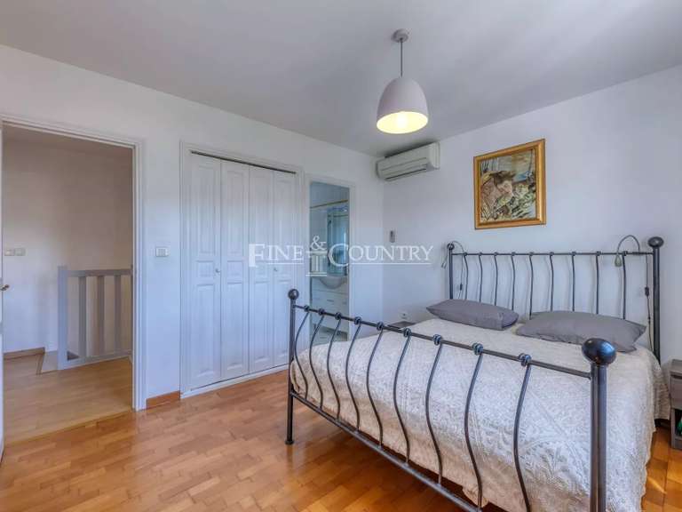 Villa La Roquette-sur-Siagne - 5 chambres - 127m²