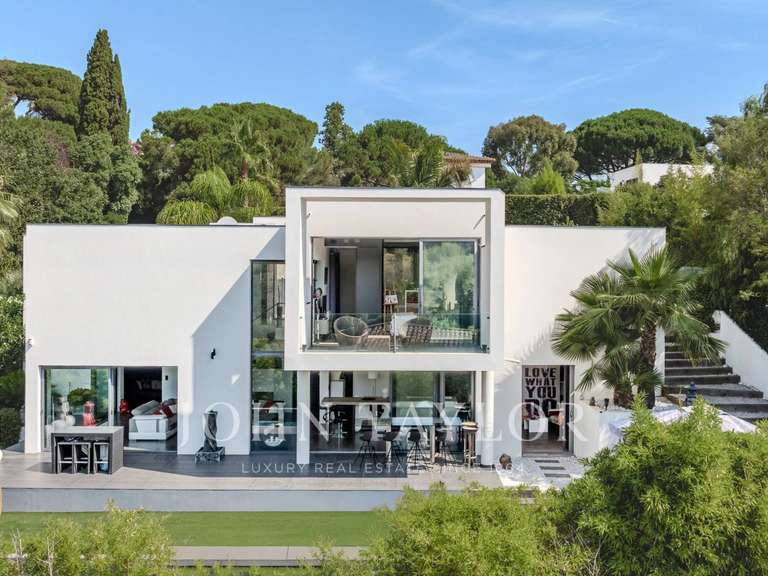 Villa La Roquette-sur-Siagne - 3 chambres - 199m²