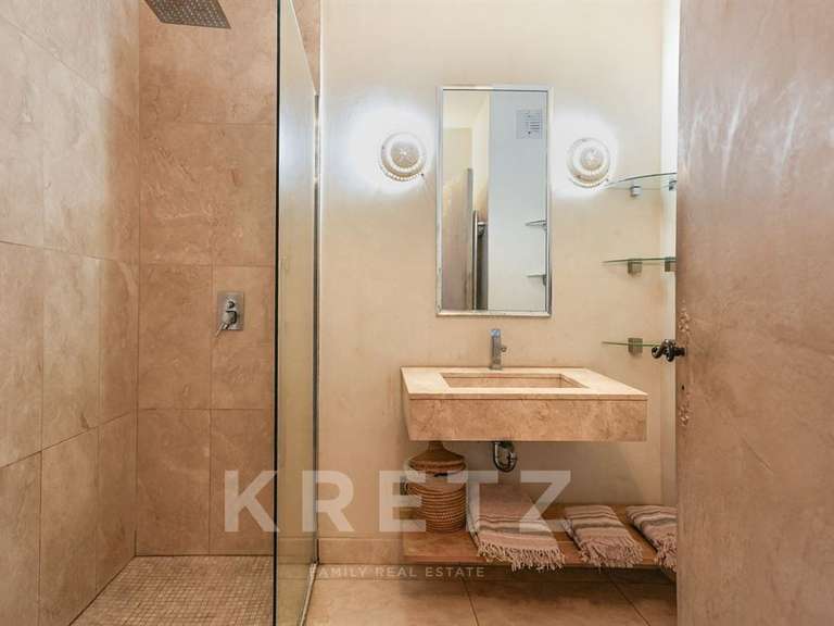 Maison La Roquette-sur-Var - 6 chambres - 320m²