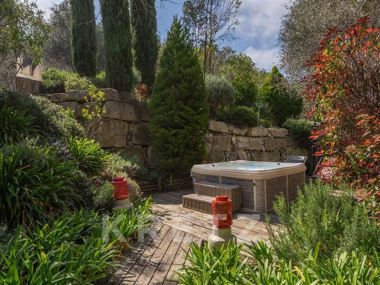 Maison La Roquette-sur-Var - 6 chambres - 320m²