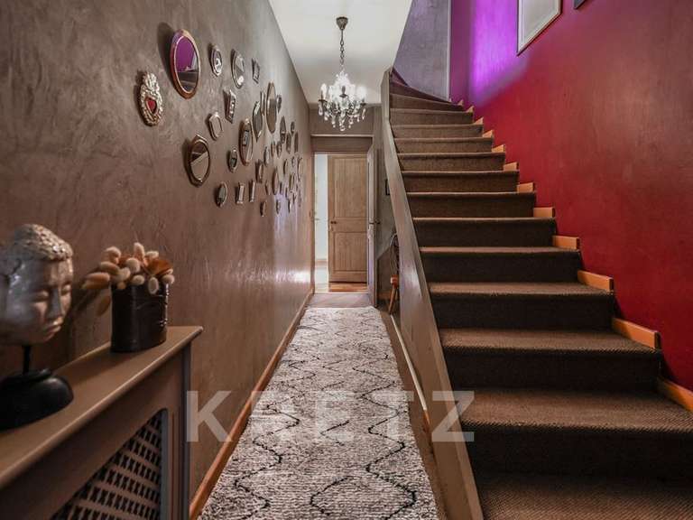 Maison La Roquette-sur-Var - 6 chambres - 320m²