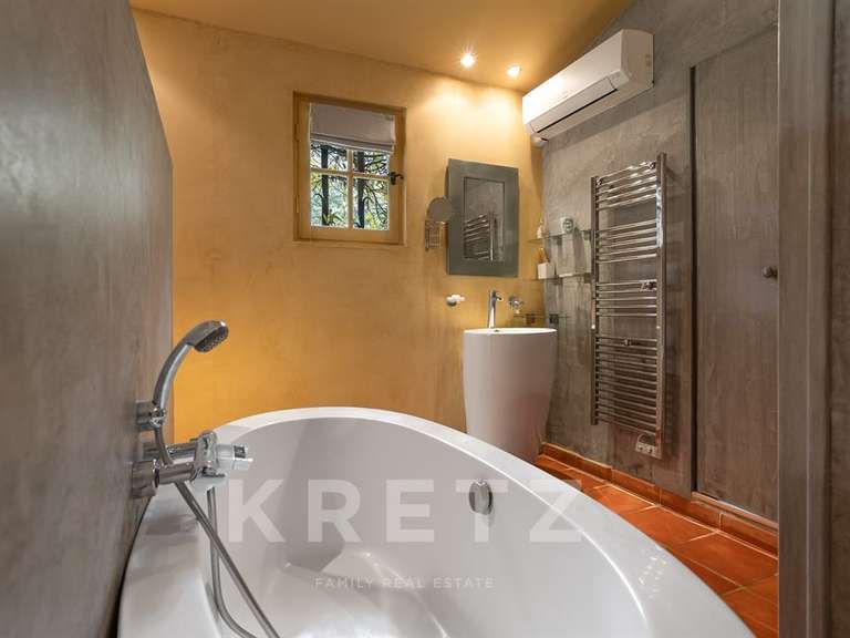 Maison La Roquette-sur-Var - 6 chambres - 320m²