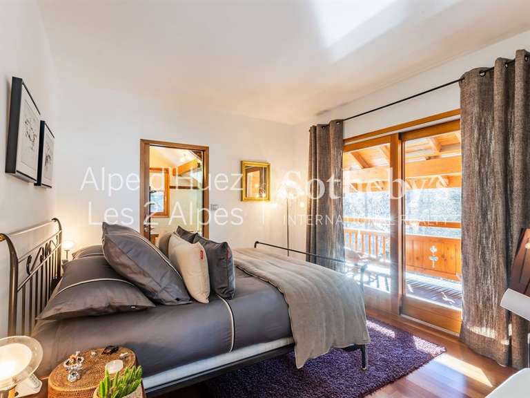 Chalet La Salle les Alpes - 4 chambres - 388m²