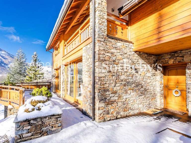 Chalet La Salle les Alpes - 4 chambres - 388m²