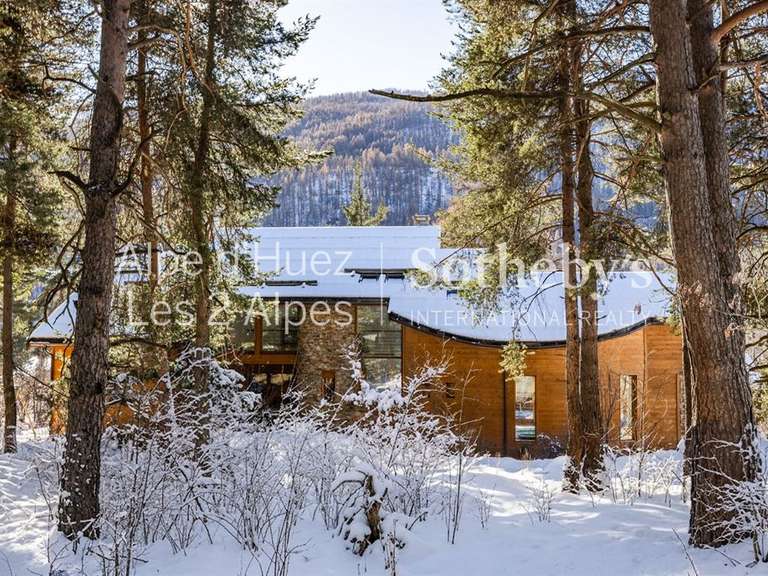 Chalet La Salle les Alpes - 4 chambres - 388m²