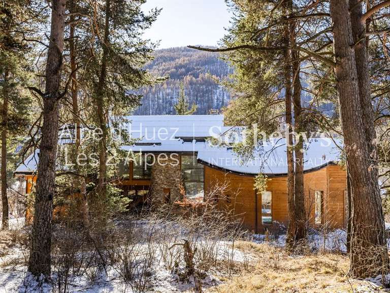 Chalet La Salle les Alpes - 4 chambres - 388m²