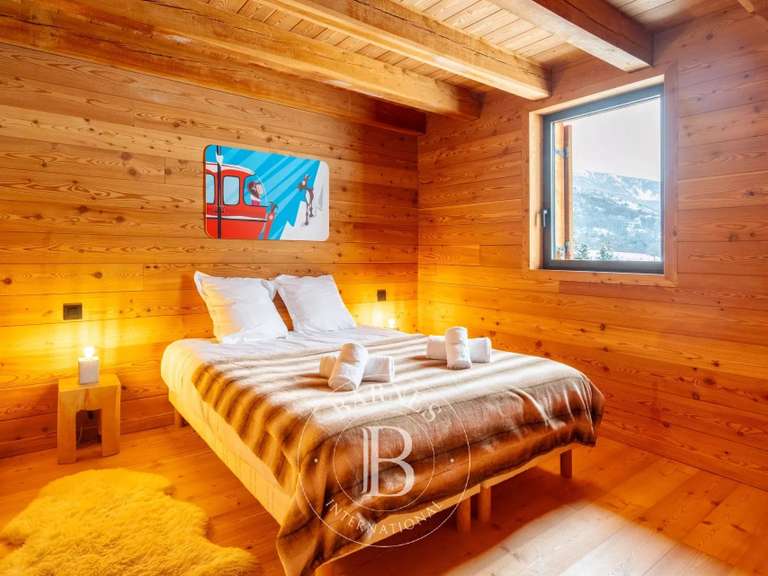 Chalet La Salle les Alpes - 8 chambres - 430m²