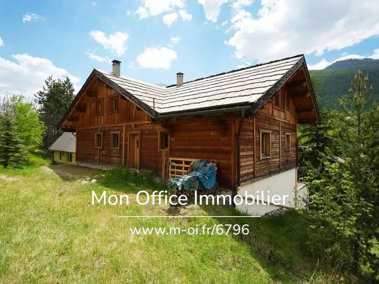 Chalet La Salle les Alpes - 5 chambres - 357m²