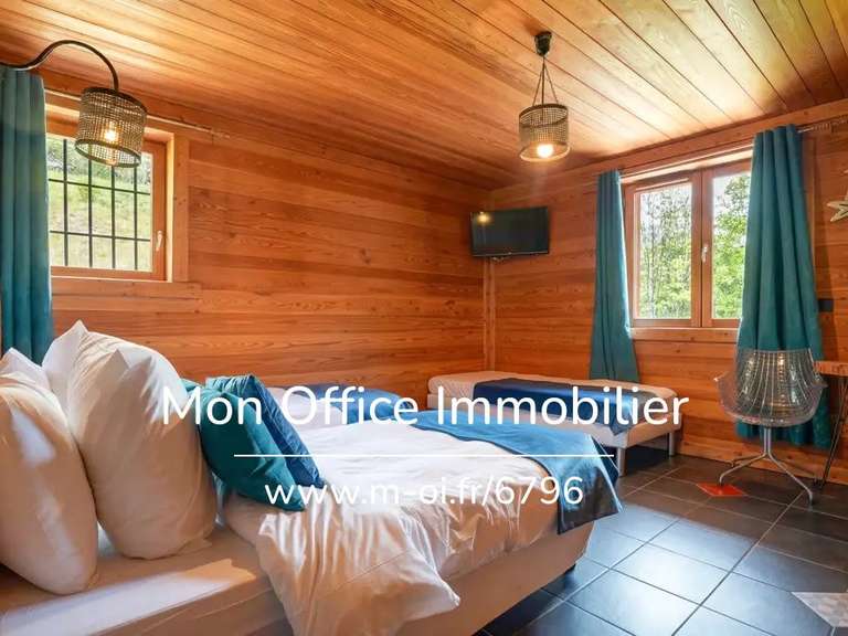 Chalet La Salle les Alpes - 5 bedrooms - 357m²