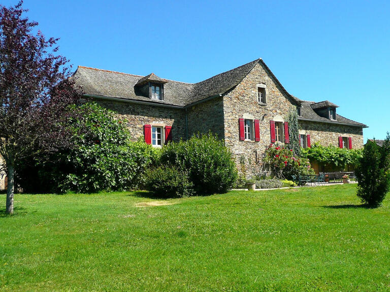 Bien atypique La Salvetat-Peyralès - 5 chambres - 431m²